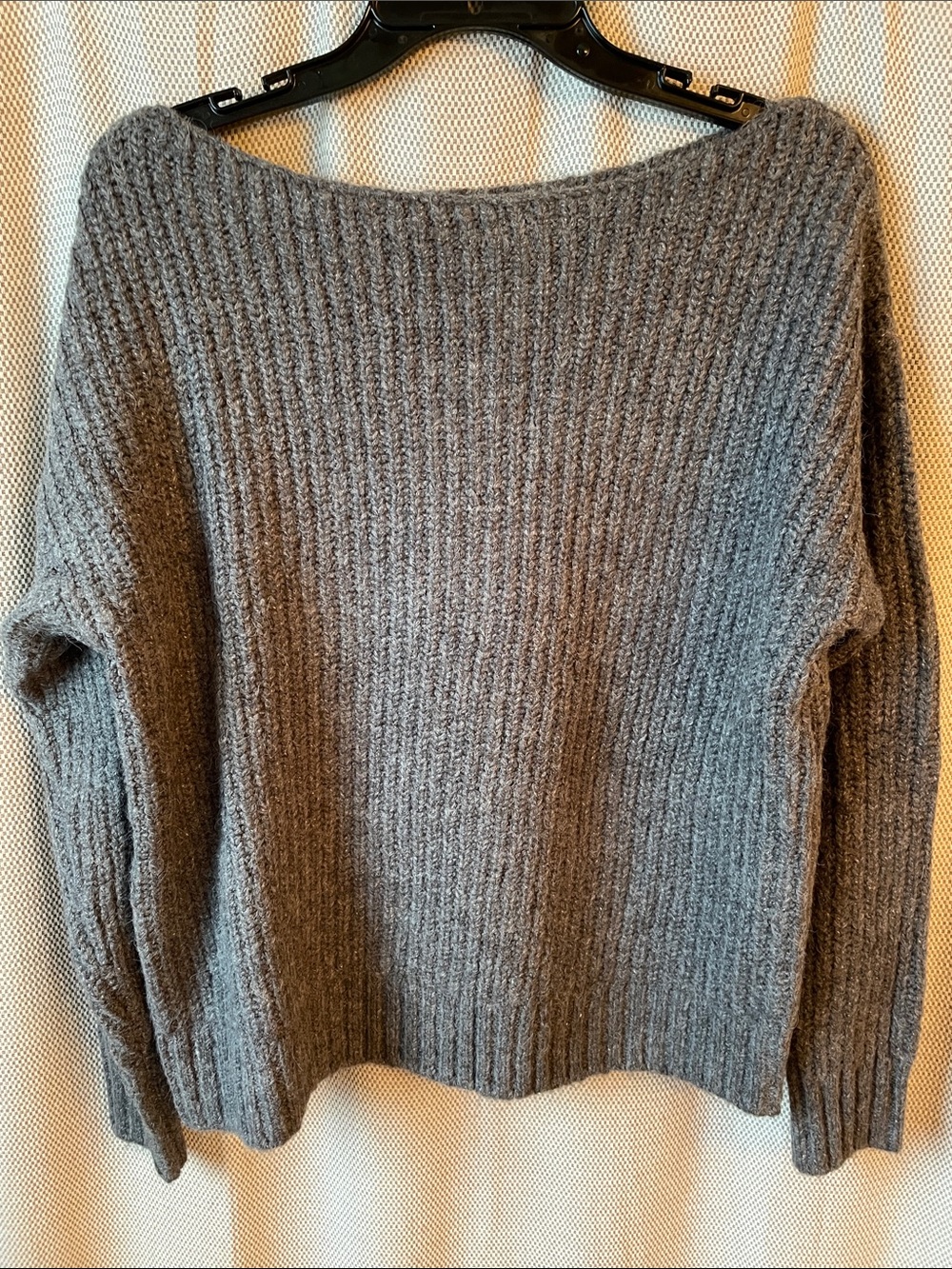 Old Navy Gray On Or Off-the-Shoulder Ribbed Sweater